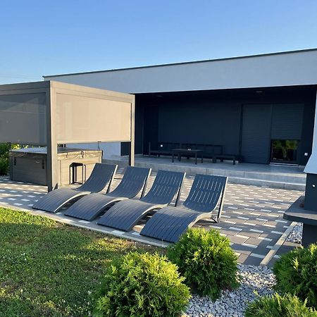 K Relax Place, Varazdinske Toplice, Modern Home With Sauna, Jacuzzi, Wifi Екстер'єр фото