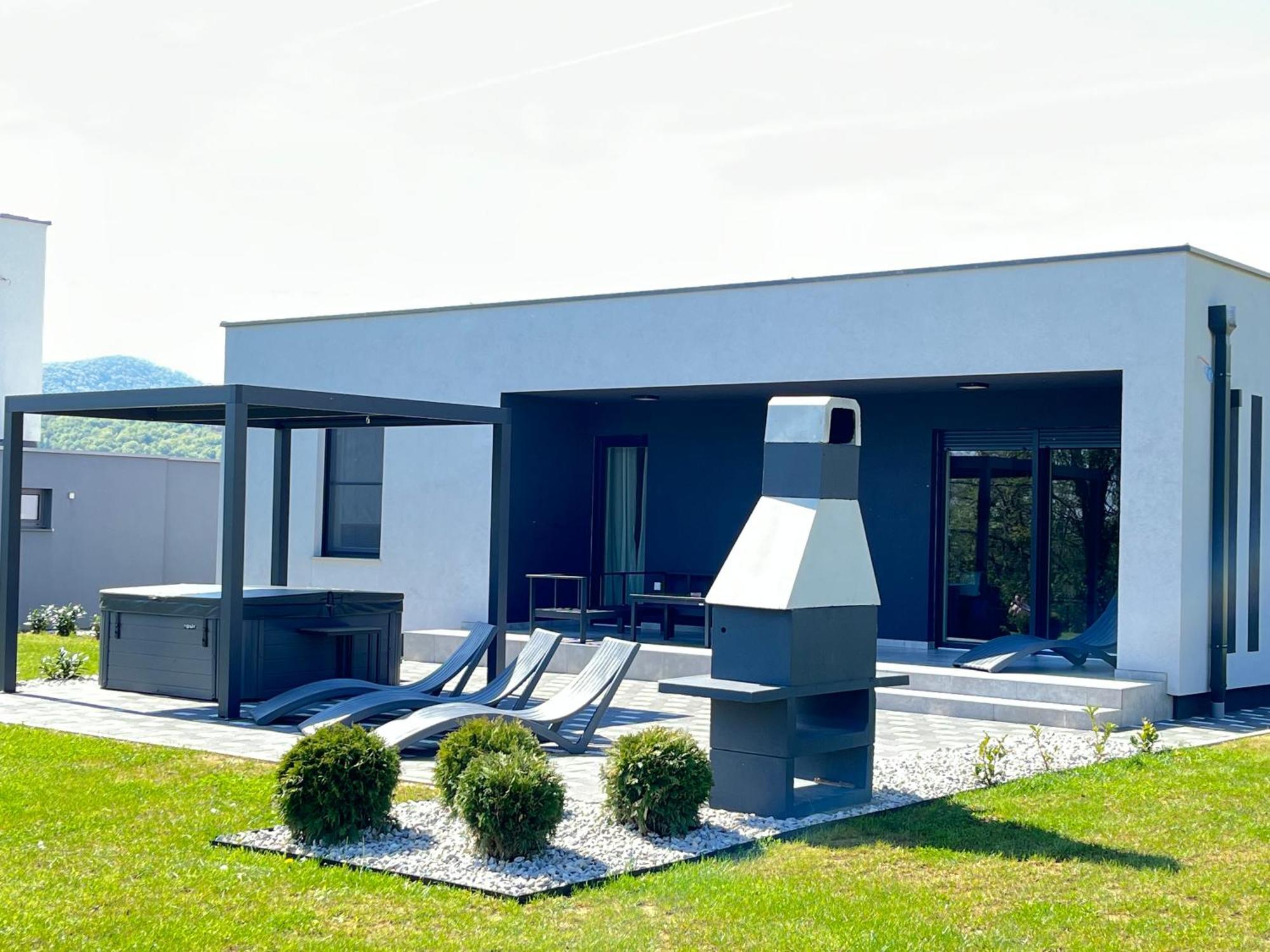 K Relax Place, Varazdinske Toplice, Modern Home With Sauna, Jacuzzi, Wifi Екстер'єр фото