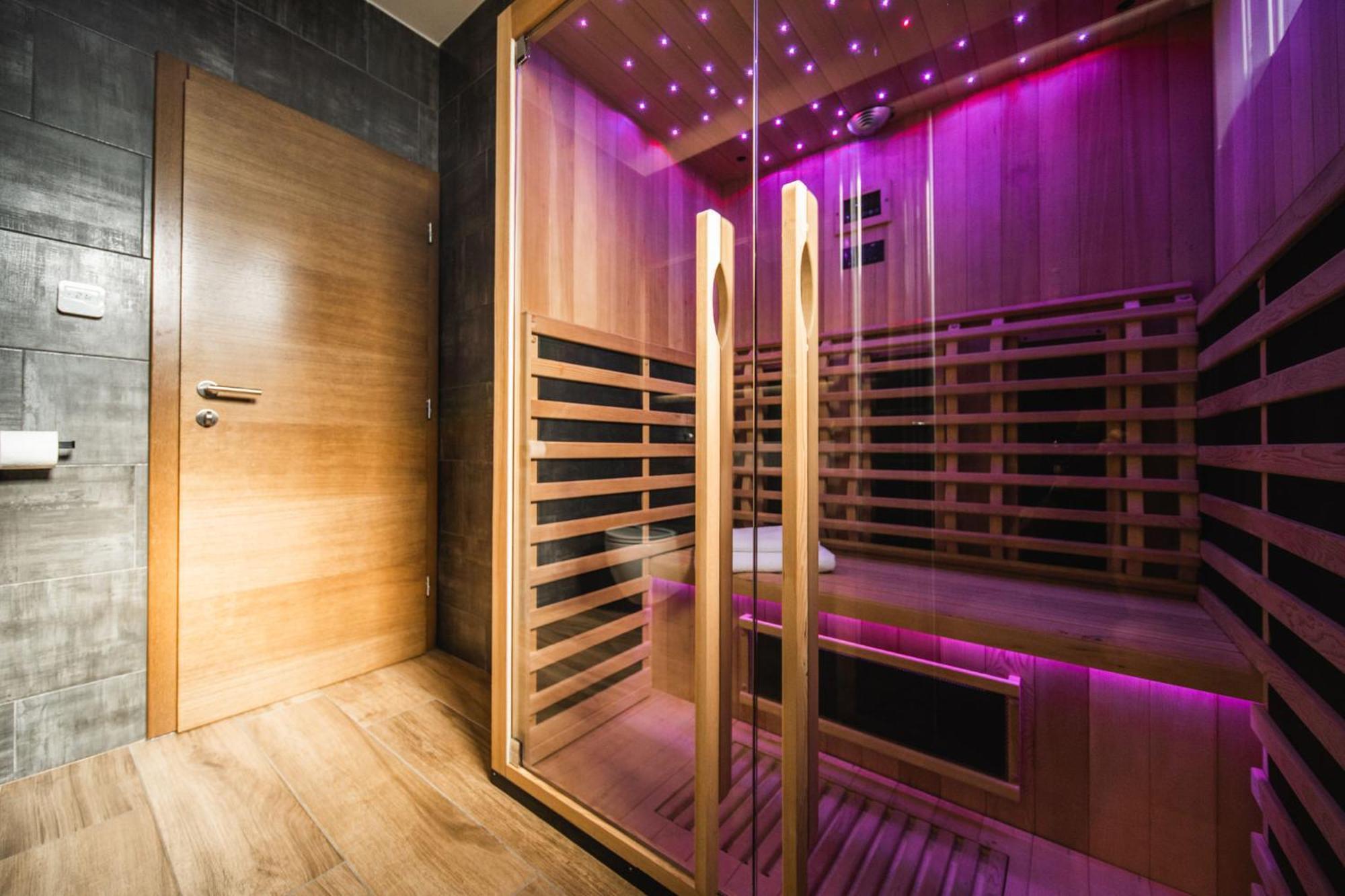 K Relax Place, Varazdinske Toplice, Modern Home With Sauna, Jacuzzi, Wifi Екстер'єр фото