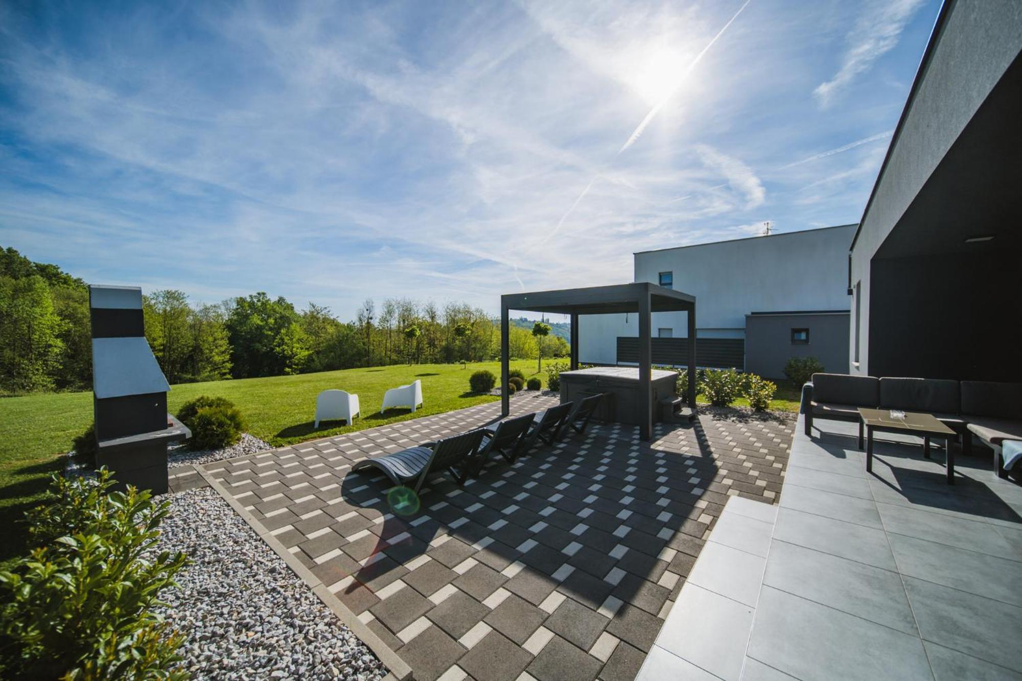 K Relax Place, Varazdinske Toplice, Modern Home With Sauna, Jacuzzi, Wifi Екстер'єр фото